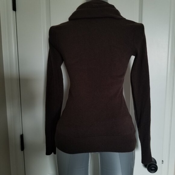 5 Cowl Neck Sweaters (B.U.M. Equipment) - Picture 11 of 14